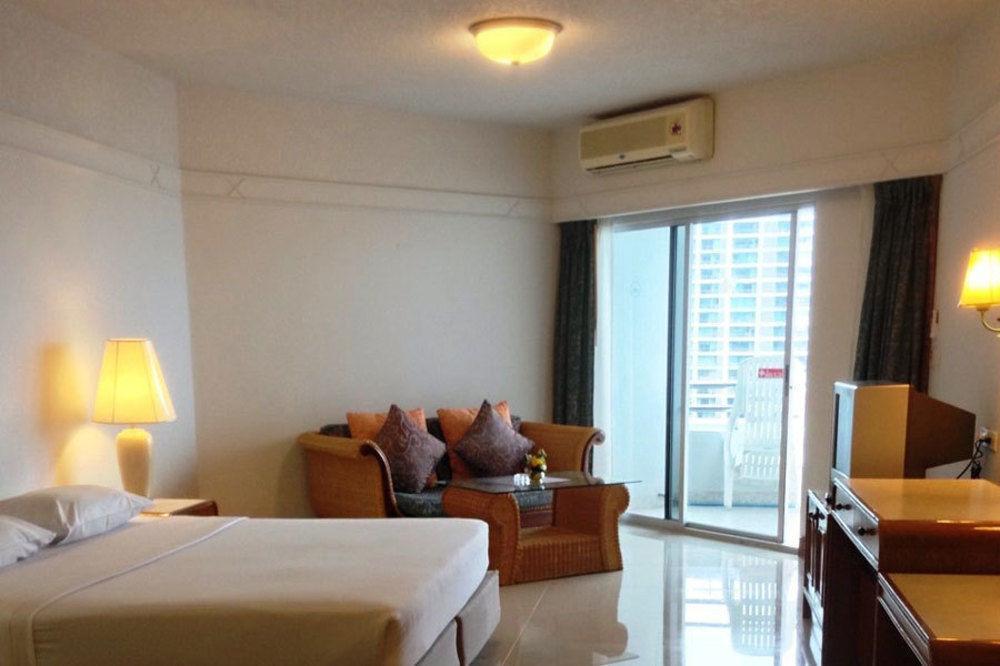 Markland Seaside Pattaya Exterior foto