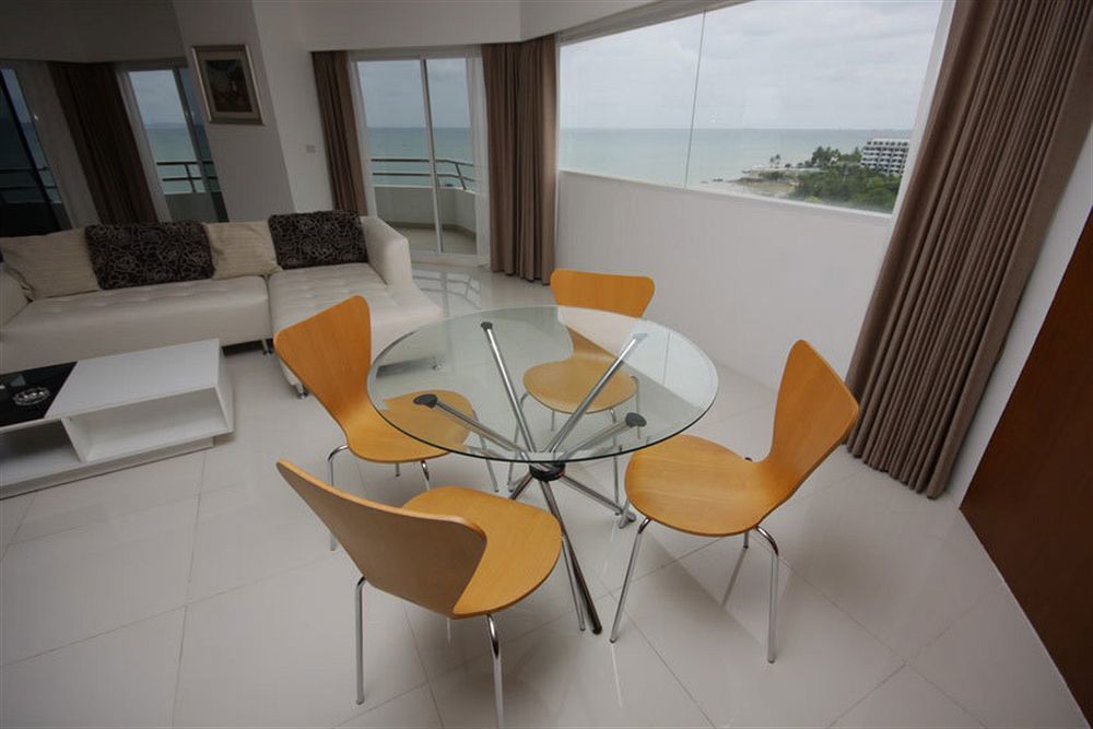 Markland Seaside Pattaya Exterior foto