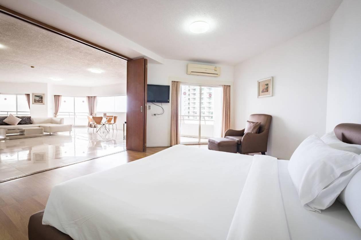 Markland Seaside Pattaya Exterior foto